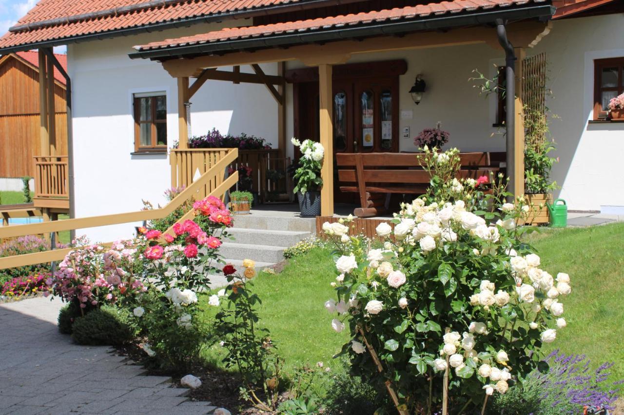 Gaestehaus Sporrer Neualbenreuth Exteriér fotografie