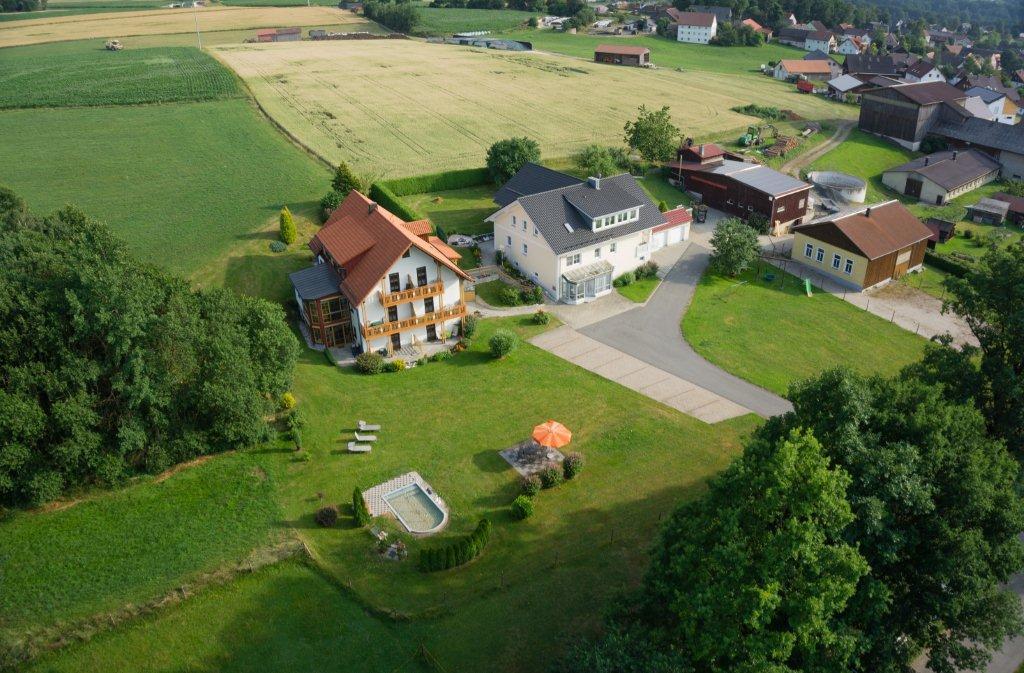 Gaestehaus Sporrer Neualbenreuth Exteriér fotografie